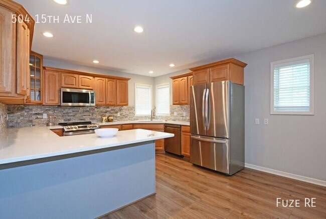 Foto del edificio - 504 15th Ave N