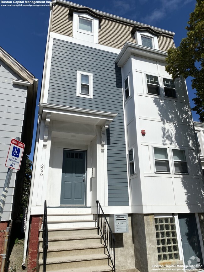 Building Photo - 266 Lexington St