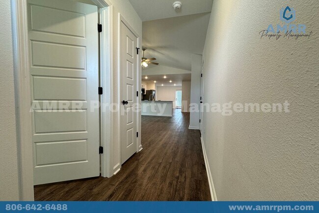 Foto del edificio - 612 Short Leaf Ln