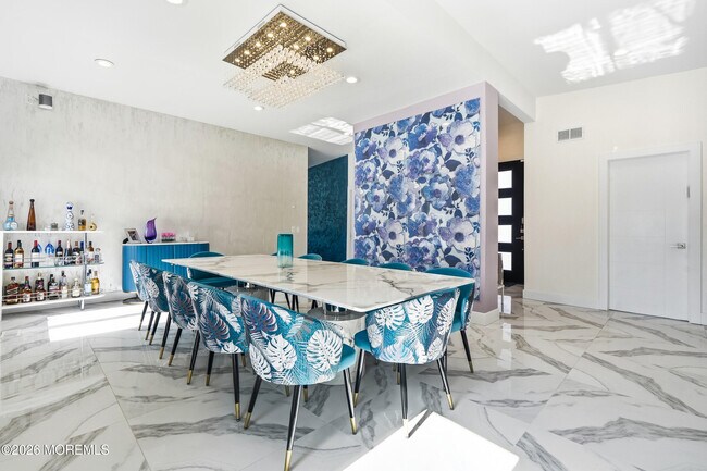 Building Photo - 107 Grant Ave