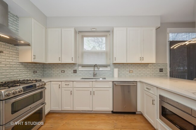 Foto del edificio - 516 E 32nd St