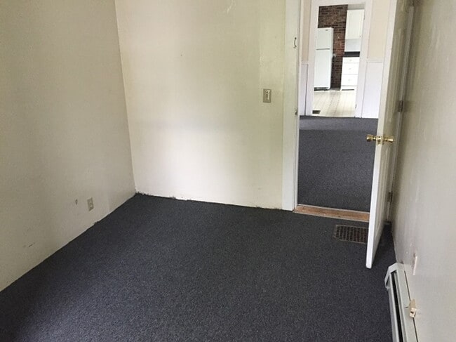 Building Photo - 83 Park St