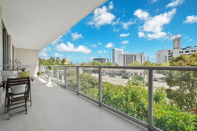 Foto del edificio - 3470 E Coast Ave
