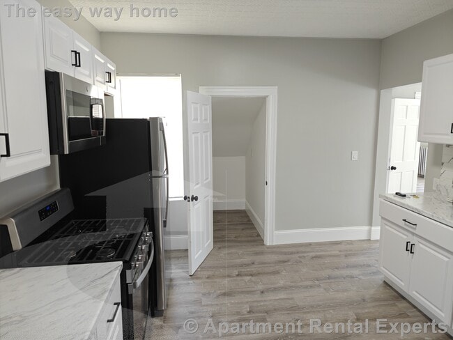 Building Photo - 108 Highland Ave