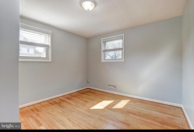 Foto del edificio - 4506 Furley Ave