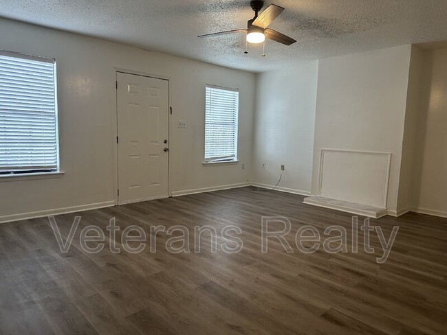 Photo - 111D Via Don Ray Rd Apartment