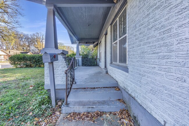 Building Photo - 481 Marianna St