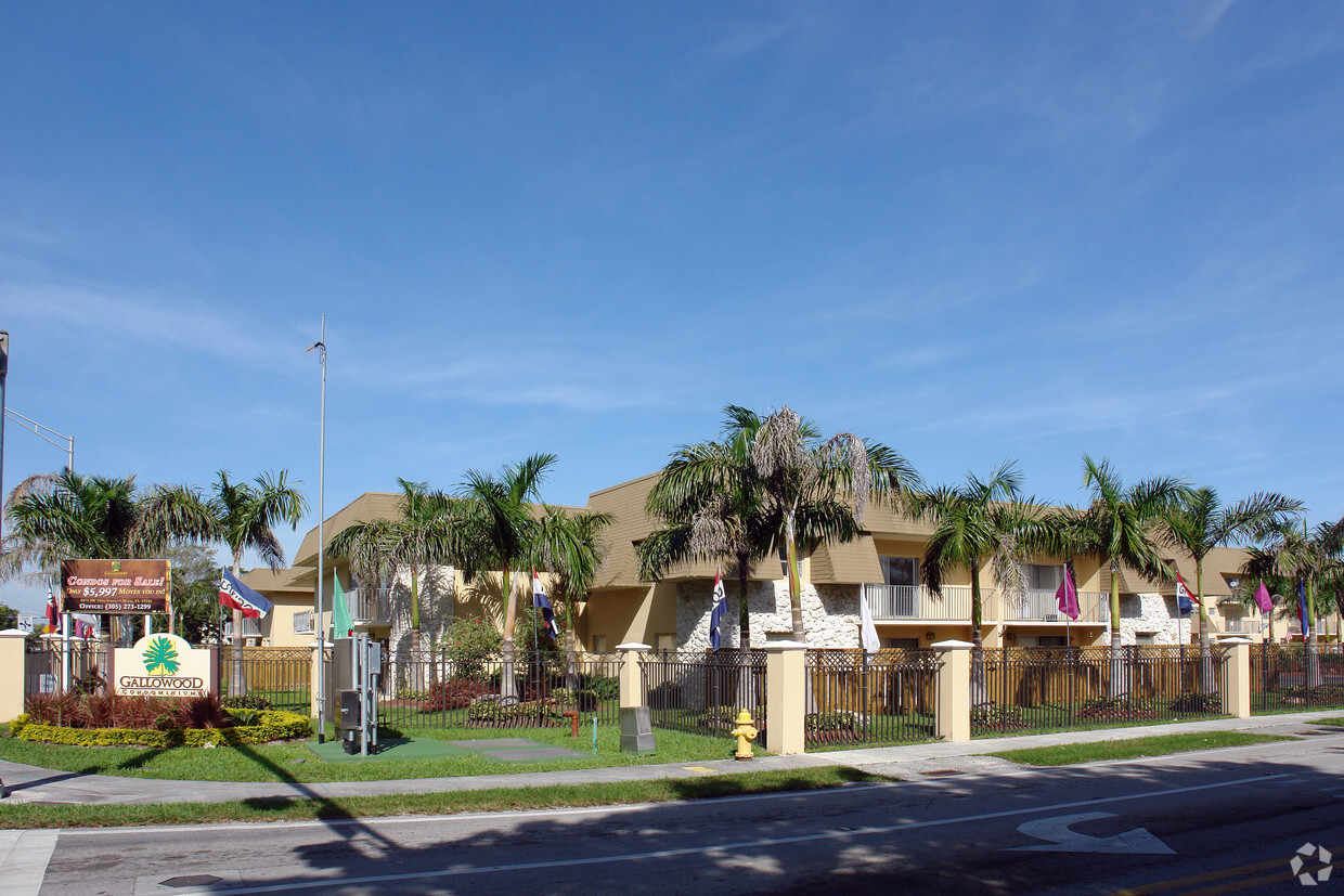 Building Photo - Gallowood Condominium