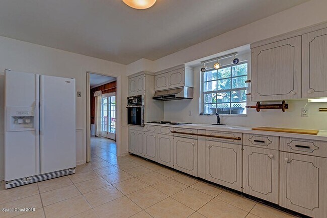 Foto del edificio - 124 Orange Ave