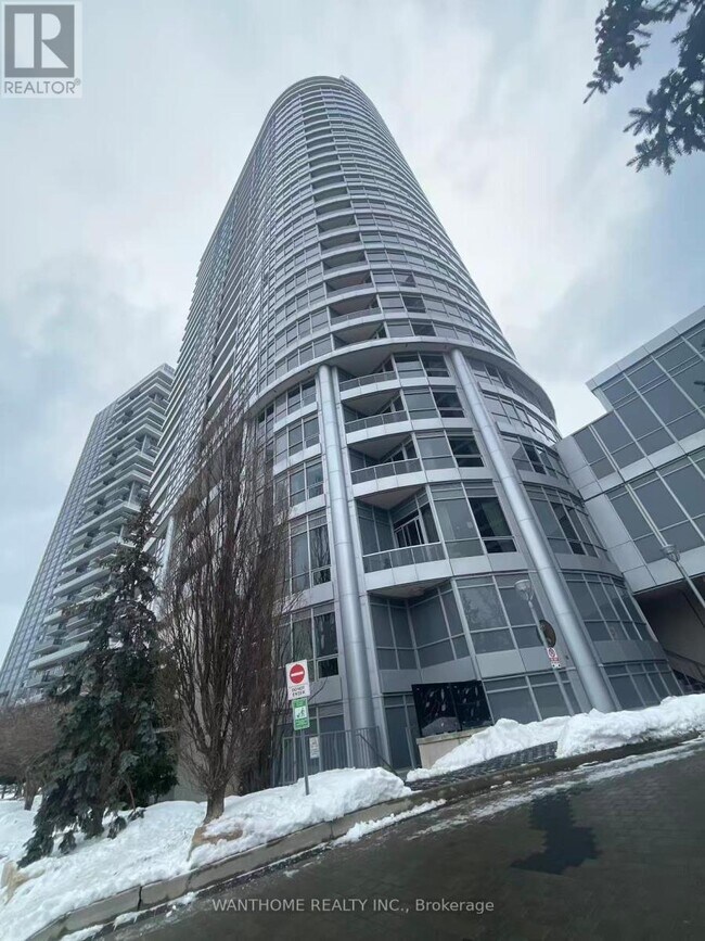 Building Photo - 181 Village Green Square