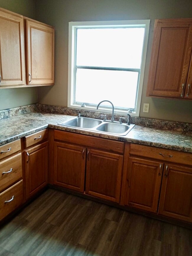 Building Photo - 501 Wynhurst Ct