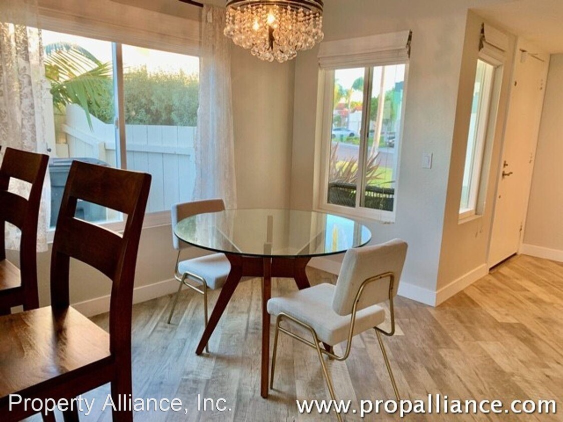 Primary Photo - 2092 Sea Village Cir