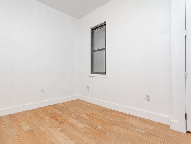 Building Photo - 751 DeKalb Ave