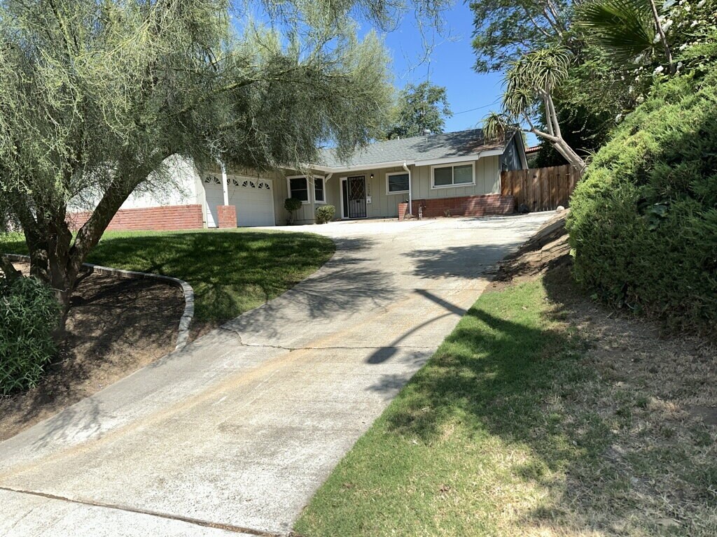 Primary Photo - 3589 Mt Vernon Ave