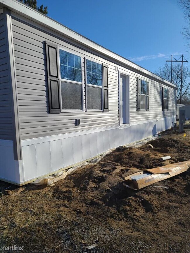 Building Photo - 3 br, 2 bath Mobile Home - 44 Claremont St