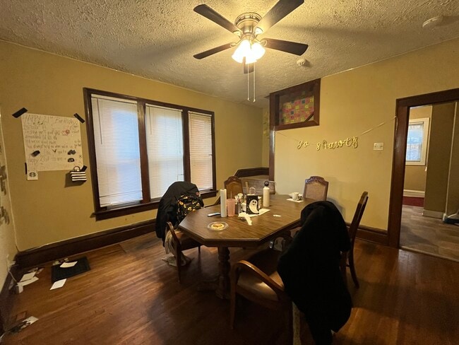 Building Photo - 11-15 E 18th Ave