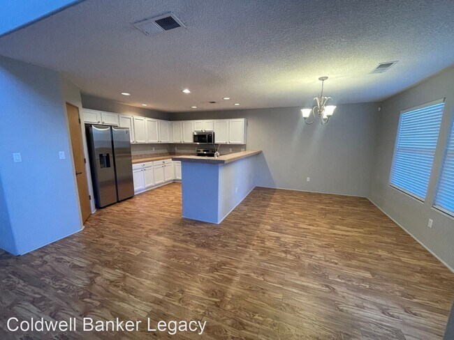 Building Photo - 3 br, 2 bath House - 7323 Via Contenta NE