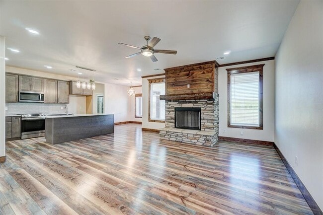 Building Photo - 4351 Whitetail Blvd