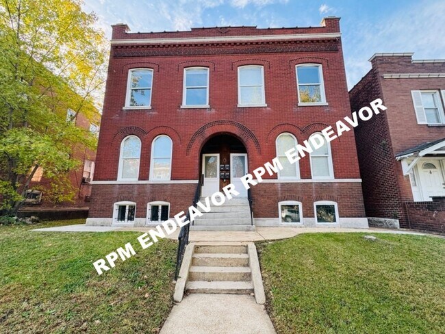 Foto del edificio - 3230 Pulaski St