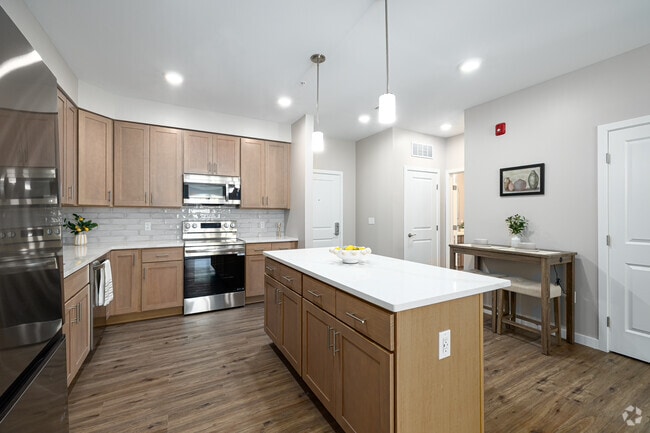 2BR, 2BA - Kitchen - Turnpike Ridge