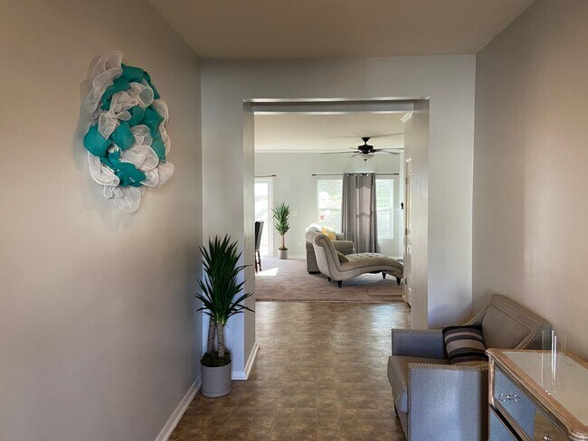 Foto del edificio - House in Belcrest Neighborhood (Southpoint)