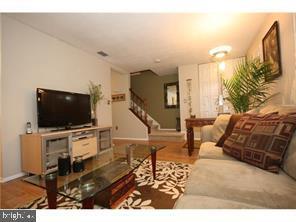 Building Photo - 34 Beechwood Ct