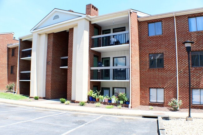 Photo - 1010-8 Blue Ridge Dr Apartment