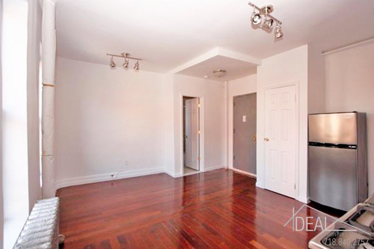 Foto principal - 437 Dean St