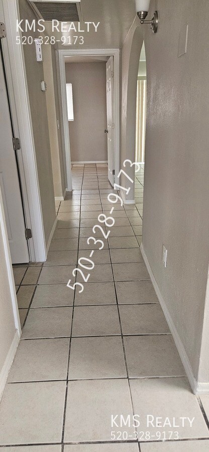 Foto del edificio - 1577 W Aztec Ct