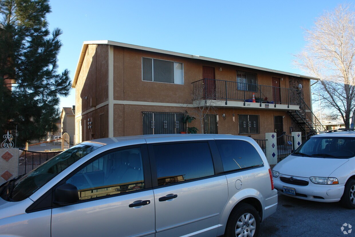 Building Photo - 4705 Lucite Ln