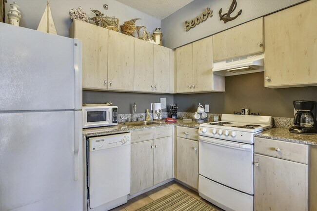 Building Photo - 104 Gulfside Ct
