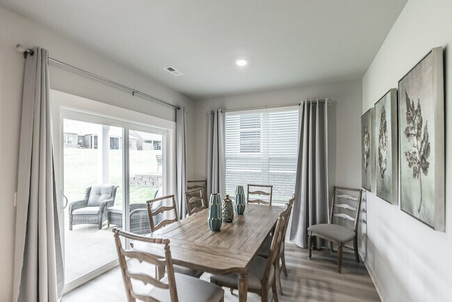 Building Photo - 3112 Lamond Dr