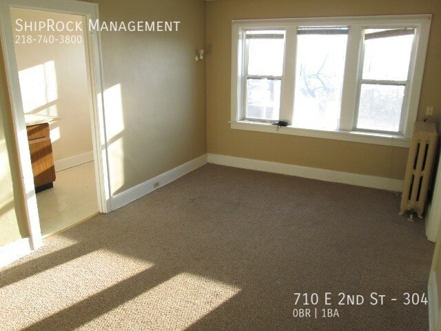 Building Photo - Hollywood Apartments #304