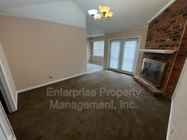 Foto del edificio - 5312 Plover Dr