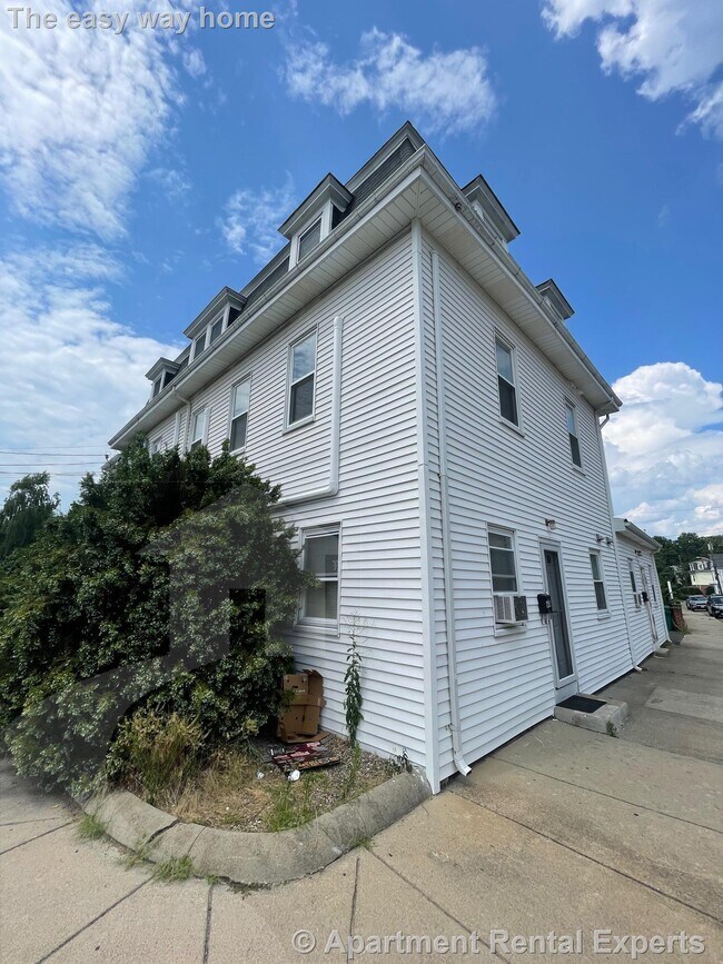 Foto del edificio - 72-74 Washington St Unit #6