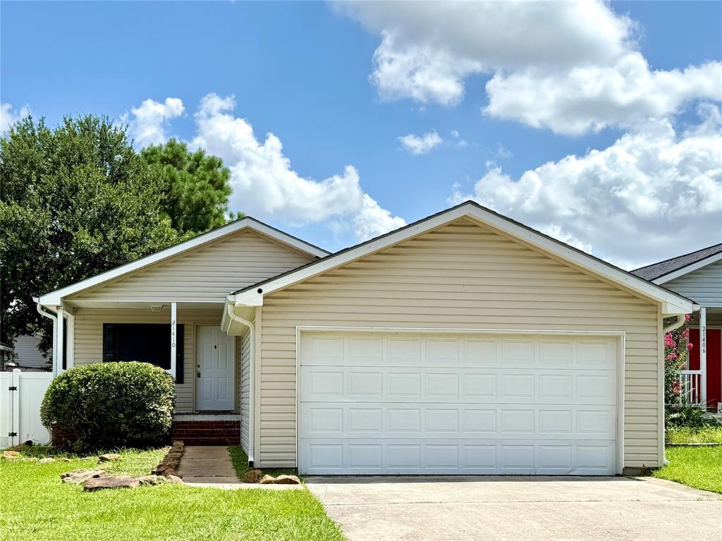 Foto principal - 21410 Cherry Canyon Ln
