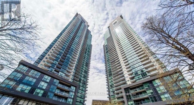 Photo du bâtiment - 5168-5168 Yonge St