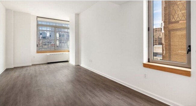 Foto del edificio - 35 W 33rd St