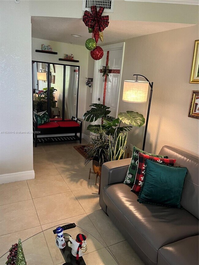 Building Photo - 21100 SW 87th Ave
