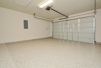 Building Photo - 923 Orange Zest Ln