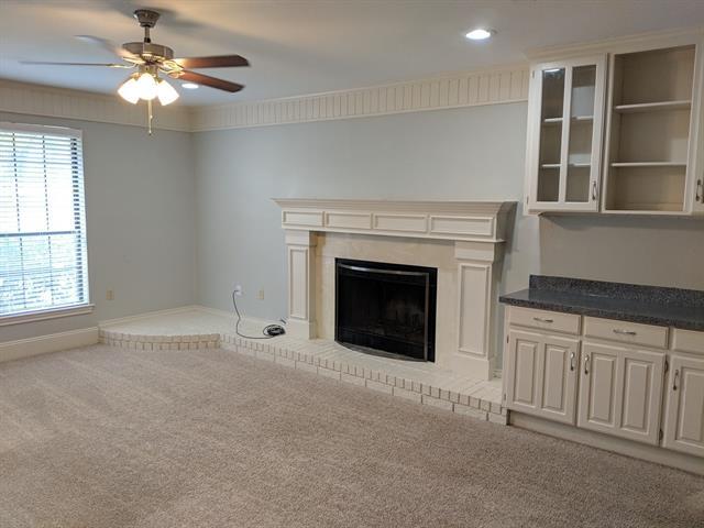 Foto del edificio - 2705 Cummings Dr