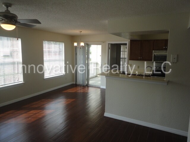 Building Photo - 1049 S Hiawassee Rd