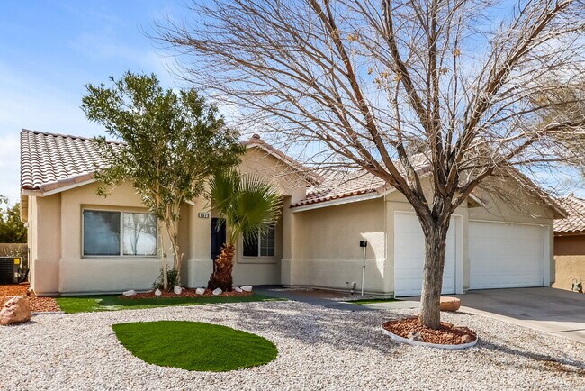 Foto del edificio - 1079 Featherwood Ave