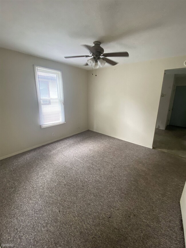 Building Photo - 3 br, 1 bath House - 1657 Pointview Ave