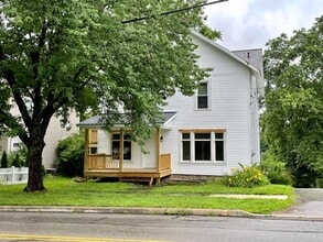 Building Photo - 435 Sandusky St