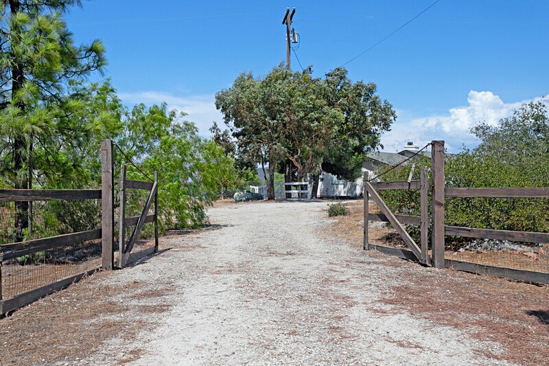 Primary Photo - 38833 Magee Rd