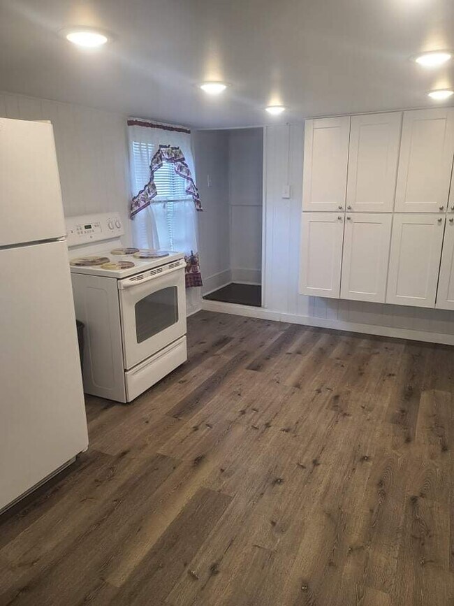 1137 Lawton St, Monongahela, PA 15063 House Rental in Monongahela, PA