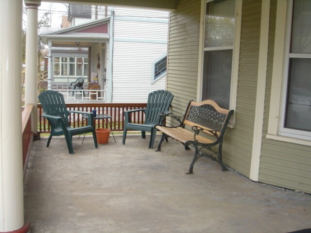 Building Photo - 247 Charles Ave SE