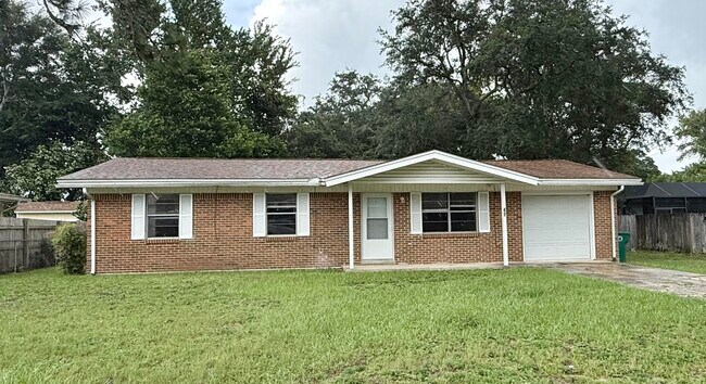 Foto del edificio - 43 Oak Ln