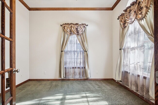 Foto del edificio - Stunning home in Panther Creek